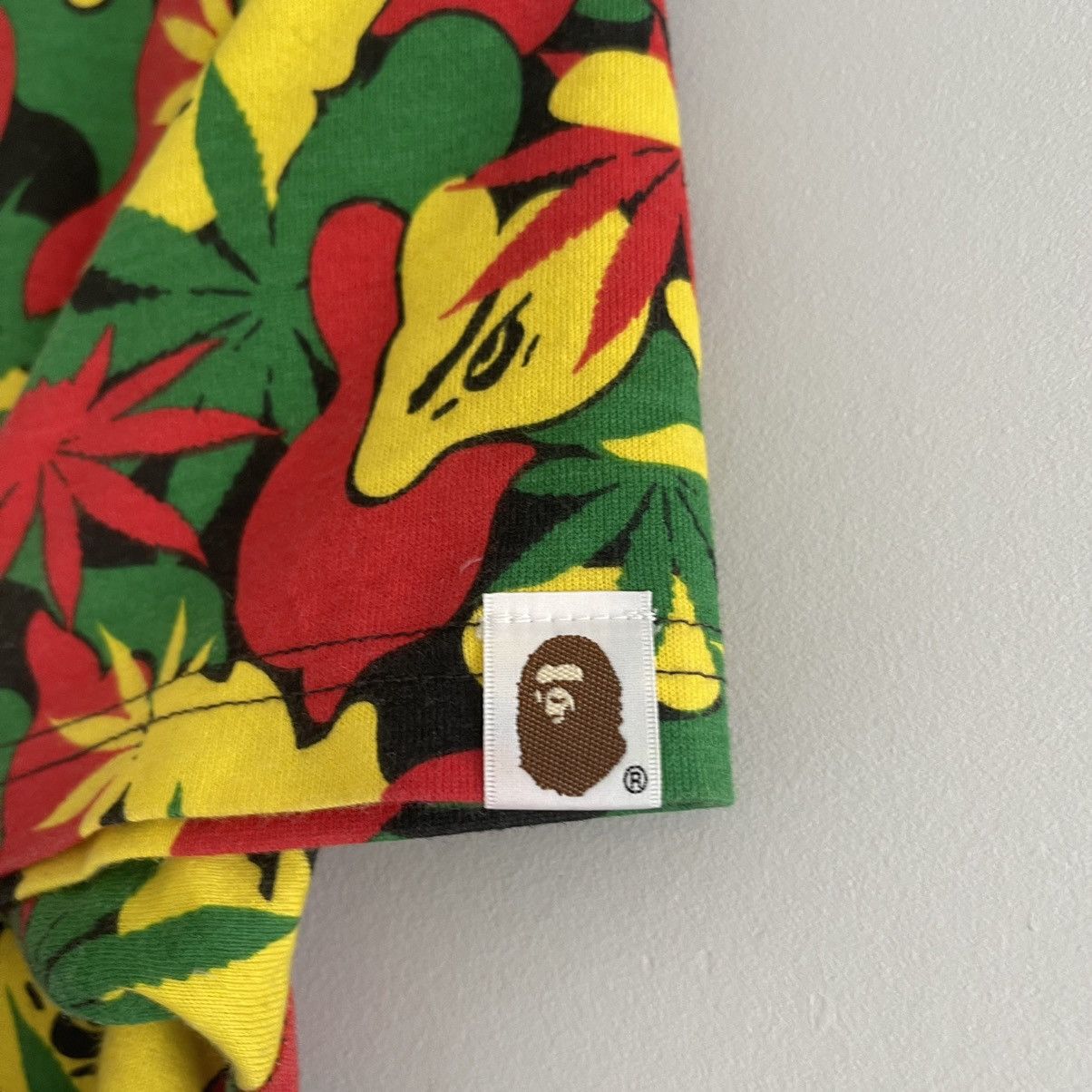 Bape × Snoop Dogg Bape X Snoop Lion Reincarnated Rasta Camo Pot Leaf Tee Size US S / EU 44-46 / 1 - 5 Thumbnail