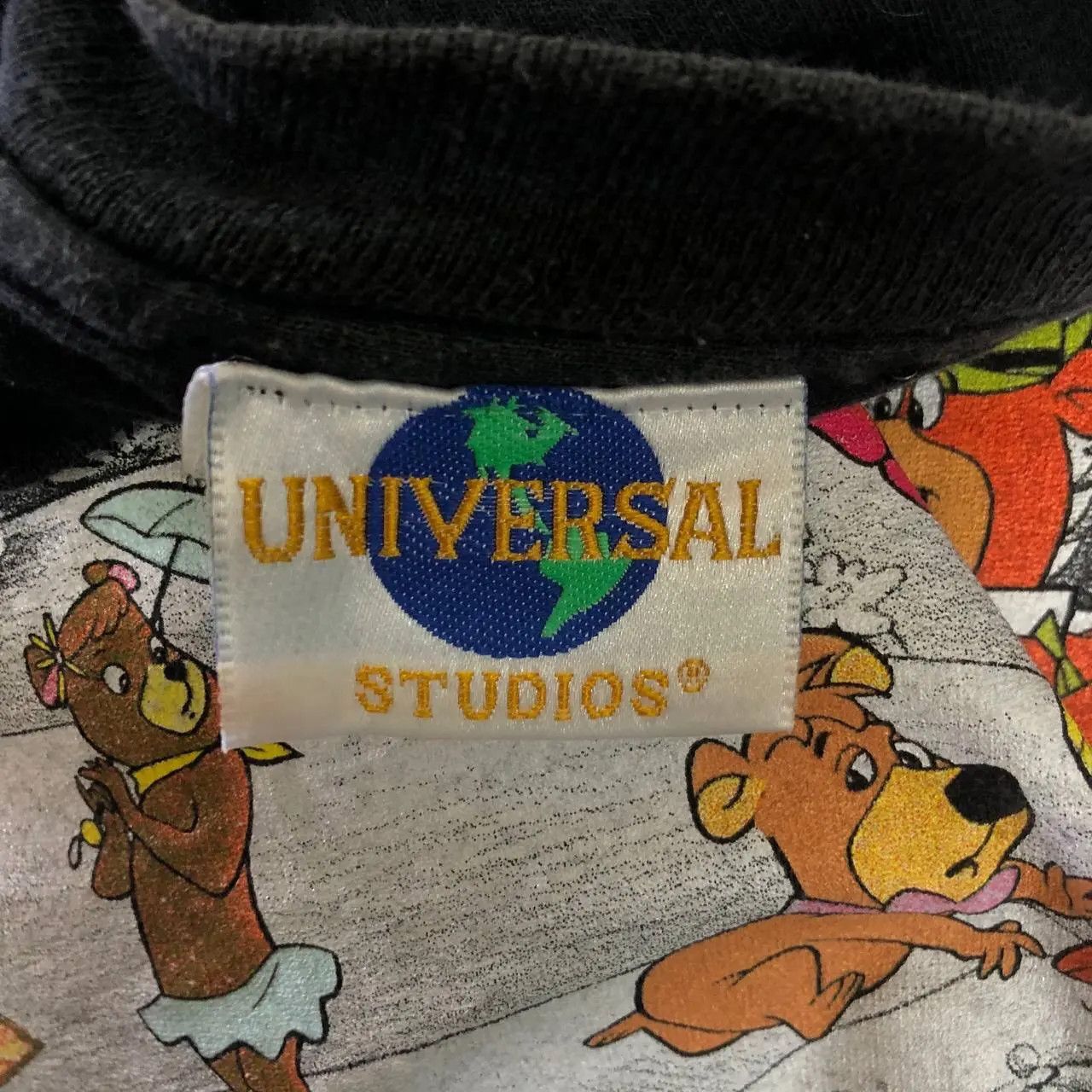Disney × Vintage Vtg 1995 YOGI BEAR Hanna Barbera Universal Studio Comic Size US XS / EU 42 / 0 - 3 Thumbnail