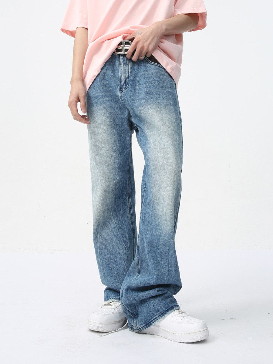 Japanese Brand Men's clean fit straight leg washed loose jeans Size US 32 / EU 48 - 2 Thumbnail