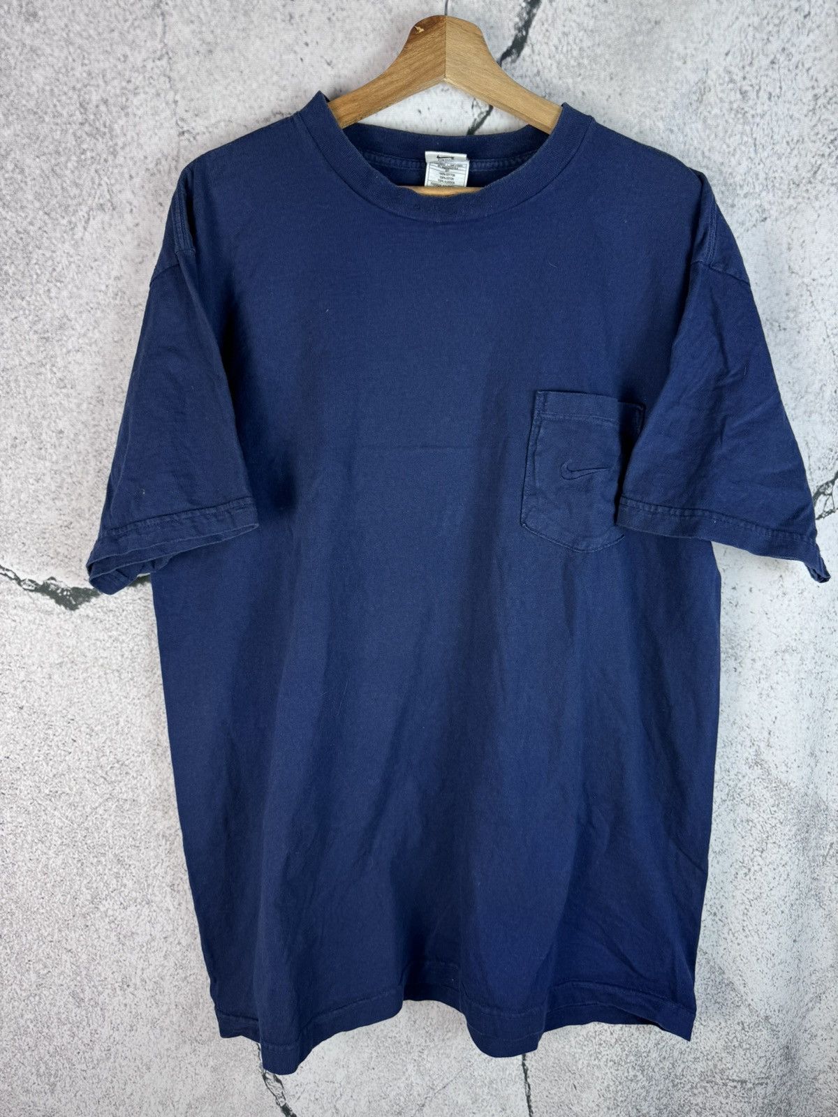 Nike × Stussy Vintage 90s Nike Embroideren Pocket Logo tshirt Tee Fits M Size US L / EU 52-54 / 3 - 1 Thumbnail
