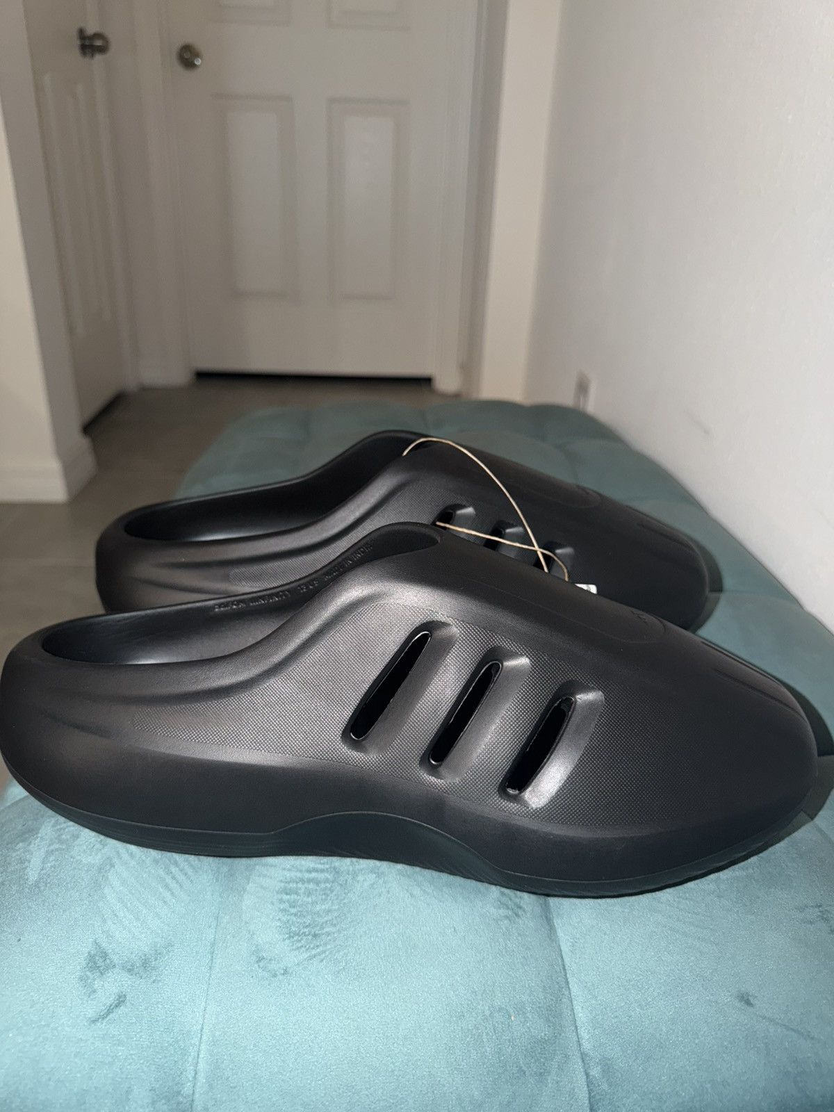 Adidas adiFOM IIInfinty Mules Size US 13 / EU 46 - 2 Thumbnail