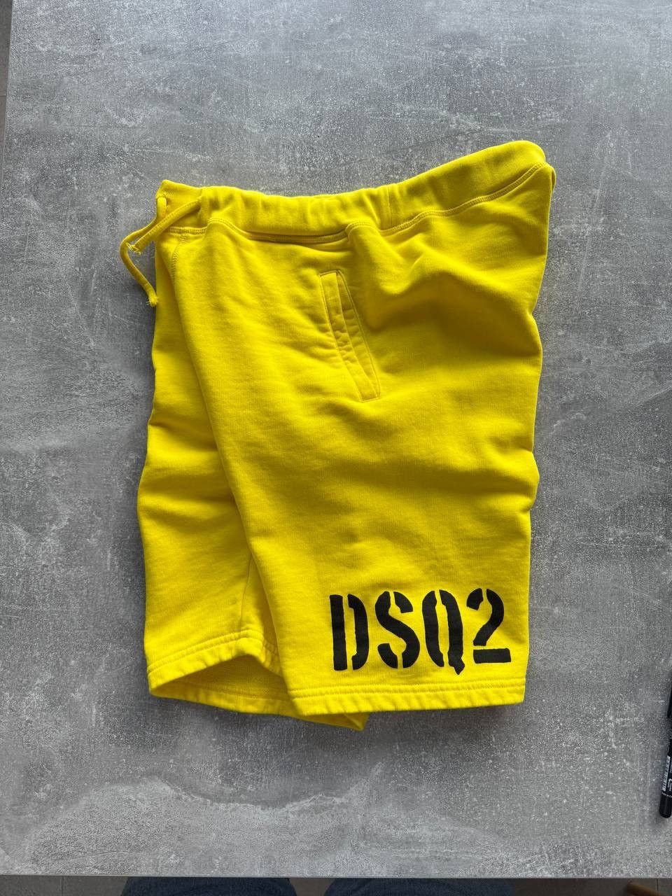 Dsquared2 DSQUARED2 yellow shorts size s Size US 30 / EU 46 - 2 Thumbnail