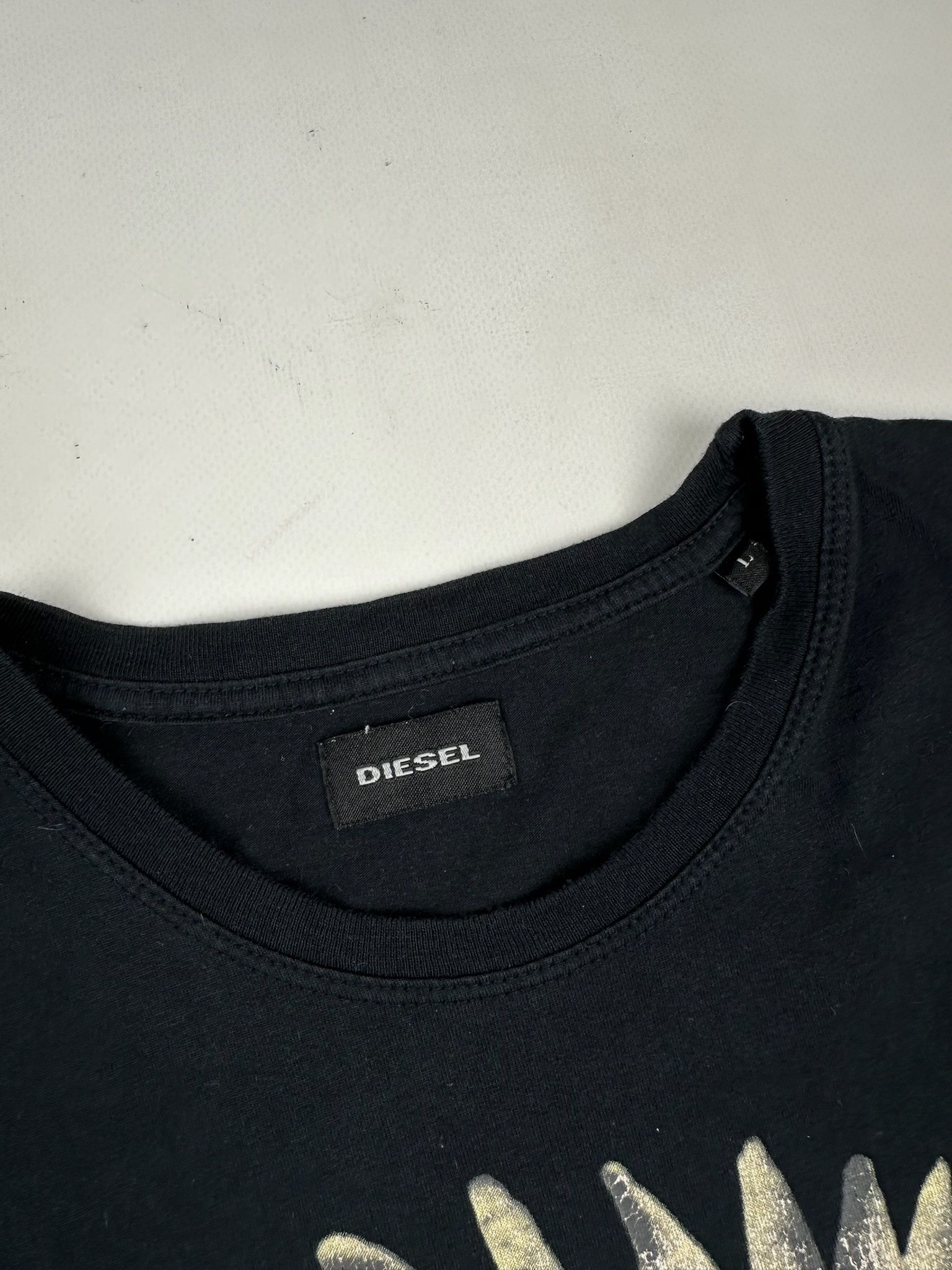 Diesel Vintage Diesel punk Skull Y2K Hype Tee bones tshirt Size US L / EU 52-54 / 3 - 3 Thumbnail