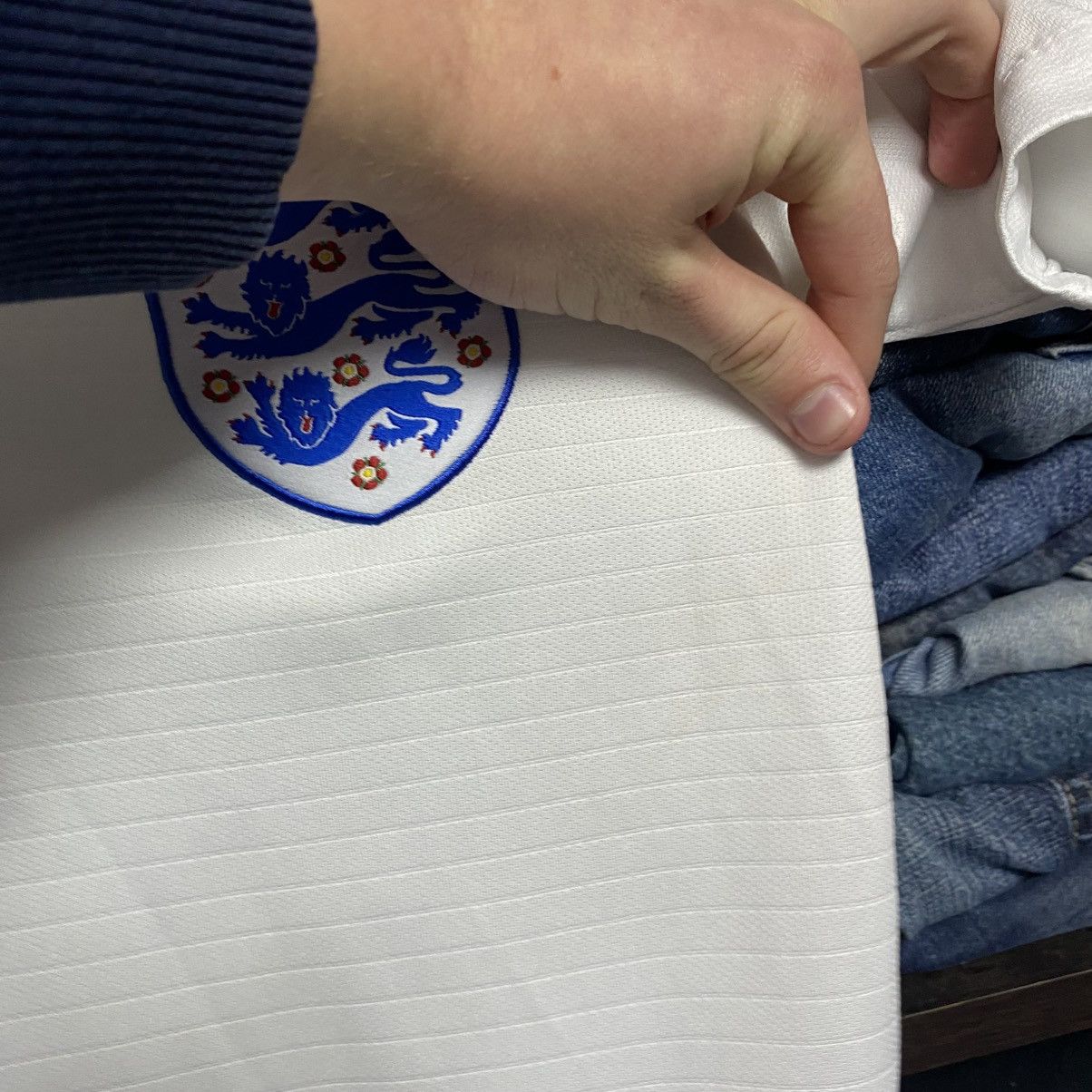 Nike Mens Nike England National White Soccer jersey Size US S / EU 44-46 / 1 - 7 Thumbnail