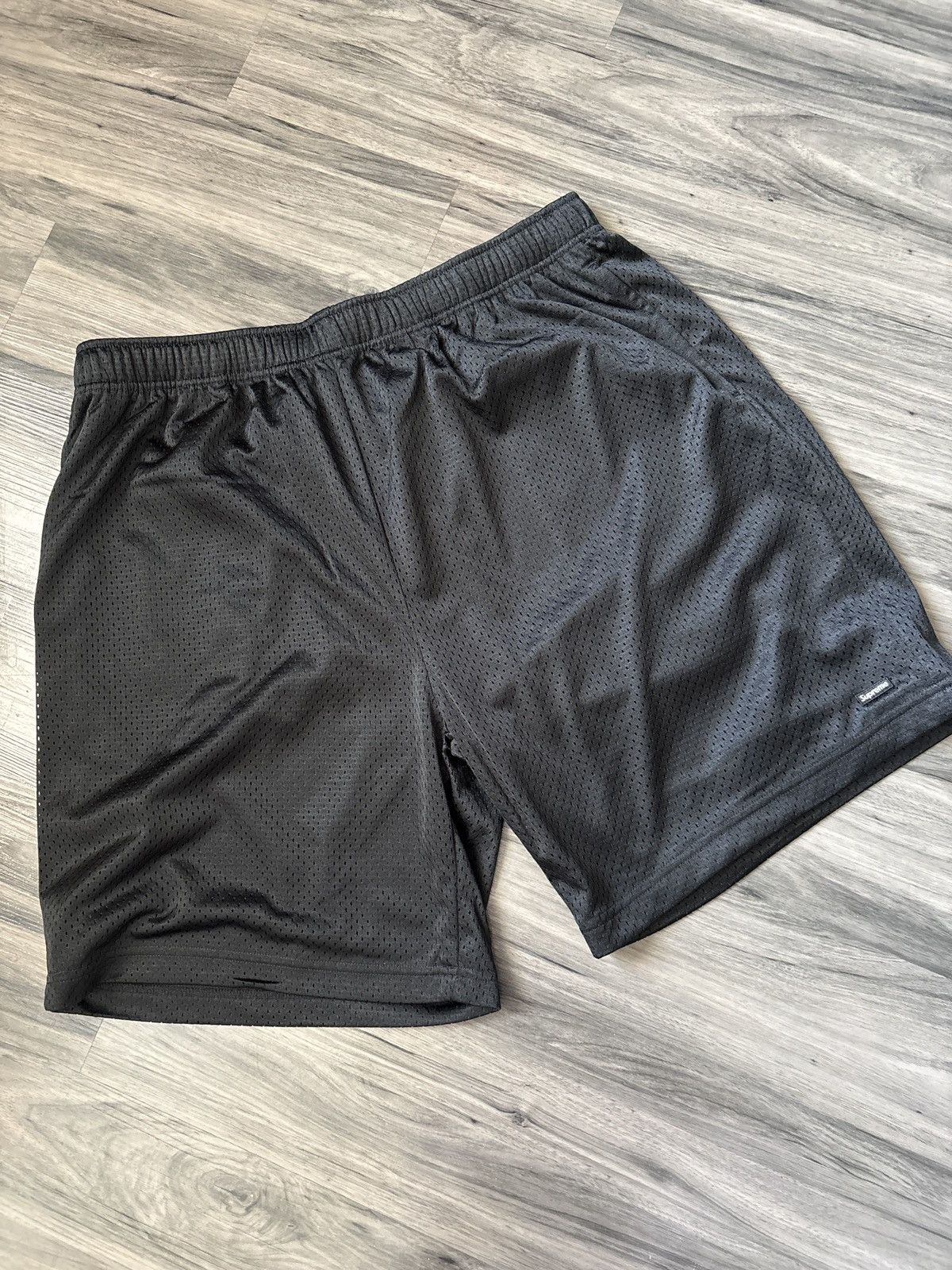 Supreme Supreme Small Box Baggy Mesh Shorts Size Large Authentic Size US 34 / EU 50 - 1 Thumbnail