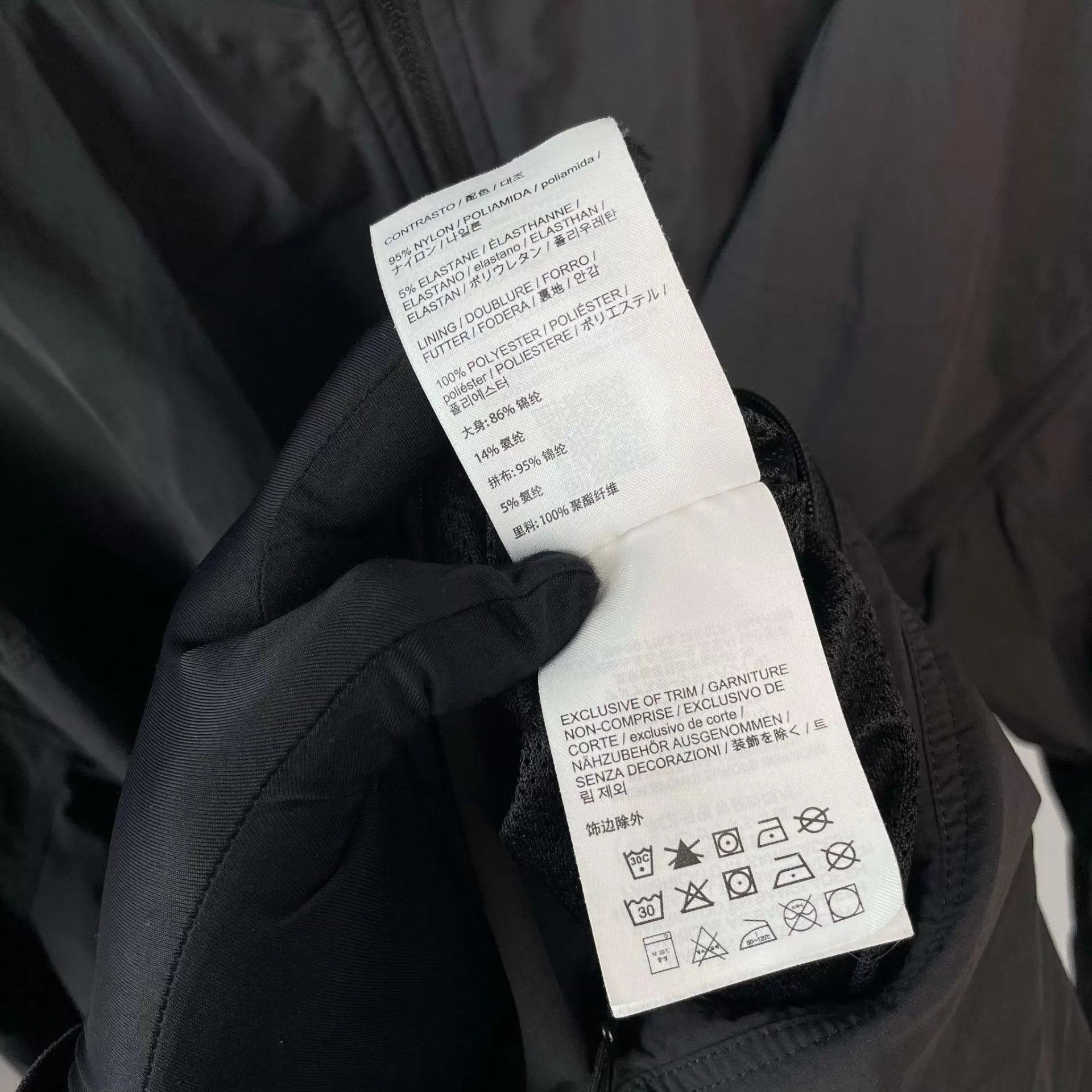 Arc'teryx Arc'teryx Sun Protection Jacket Black XL Size US XL / EU 56 / 4 - 4 Thumbnail