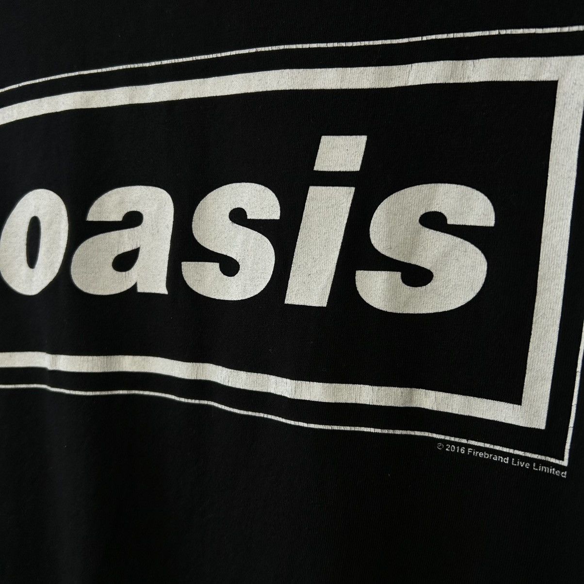 Band Tees Vintage Oasis 2016 Box Logo Rock Band streetwear tee size M Size US M / EU 48-50 / 2 - 3 Thumbnail