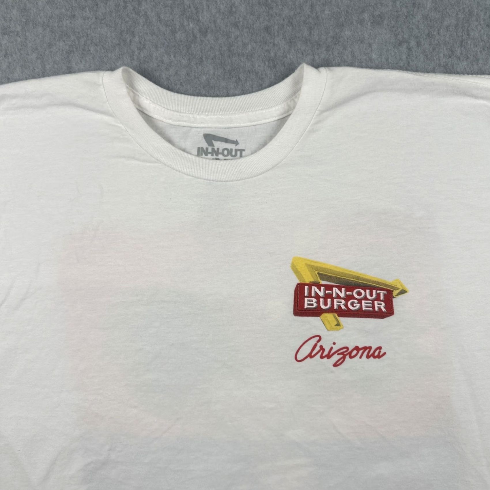 Vintage VINTAGE In-N-Out Burger XXL White T Shirt Graphic Print Tee 2015 Sean Ellingson Mens Short Sleeve Crew Neck Shirt Size US XXL / EU 58 / 5 - 6 Thumbnail