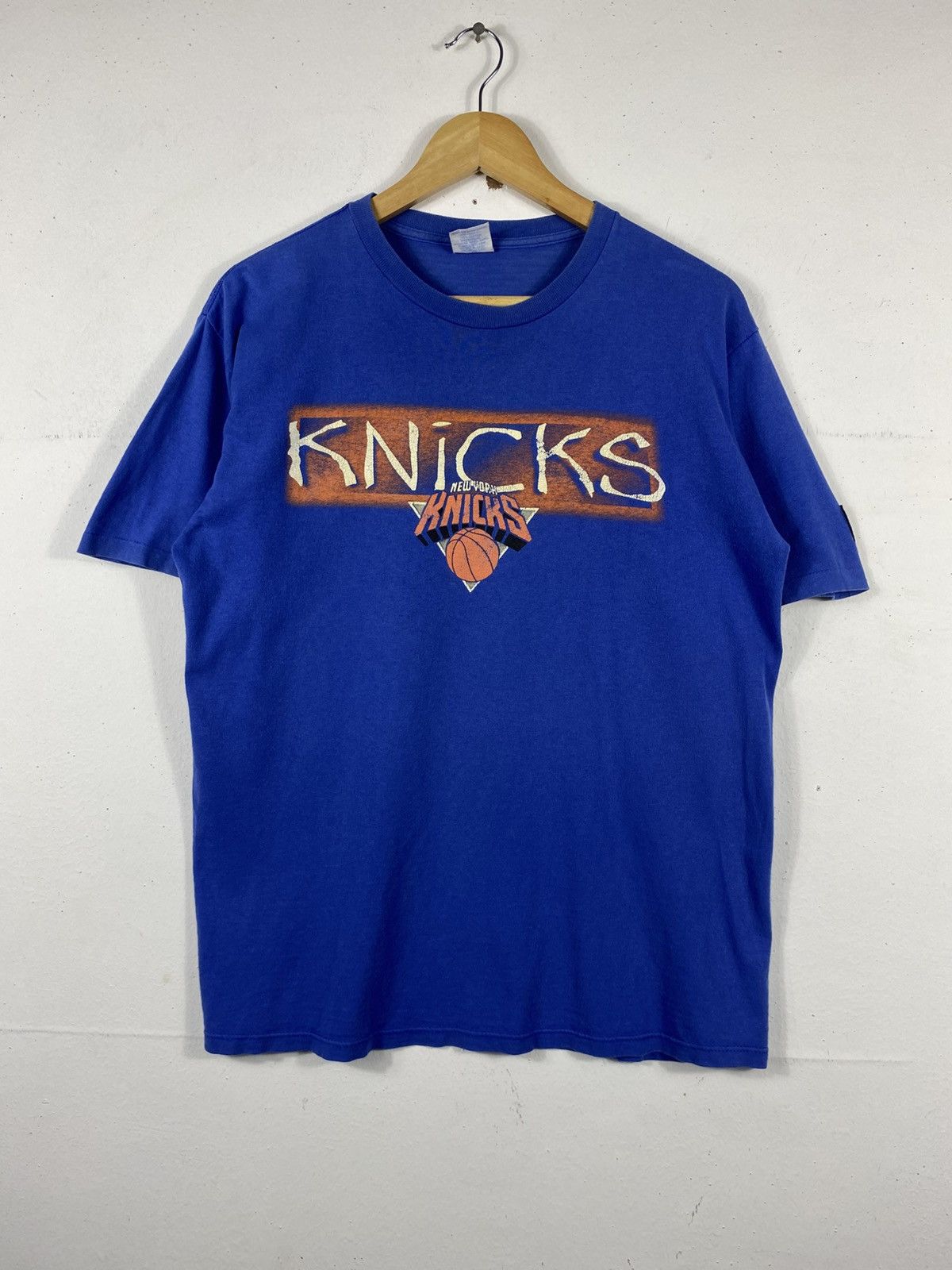 Vintage Vintage 90s New York Knicks X Starter T-Shirt Size US M / EU 48-50 / 2 - 1 Thumbnail