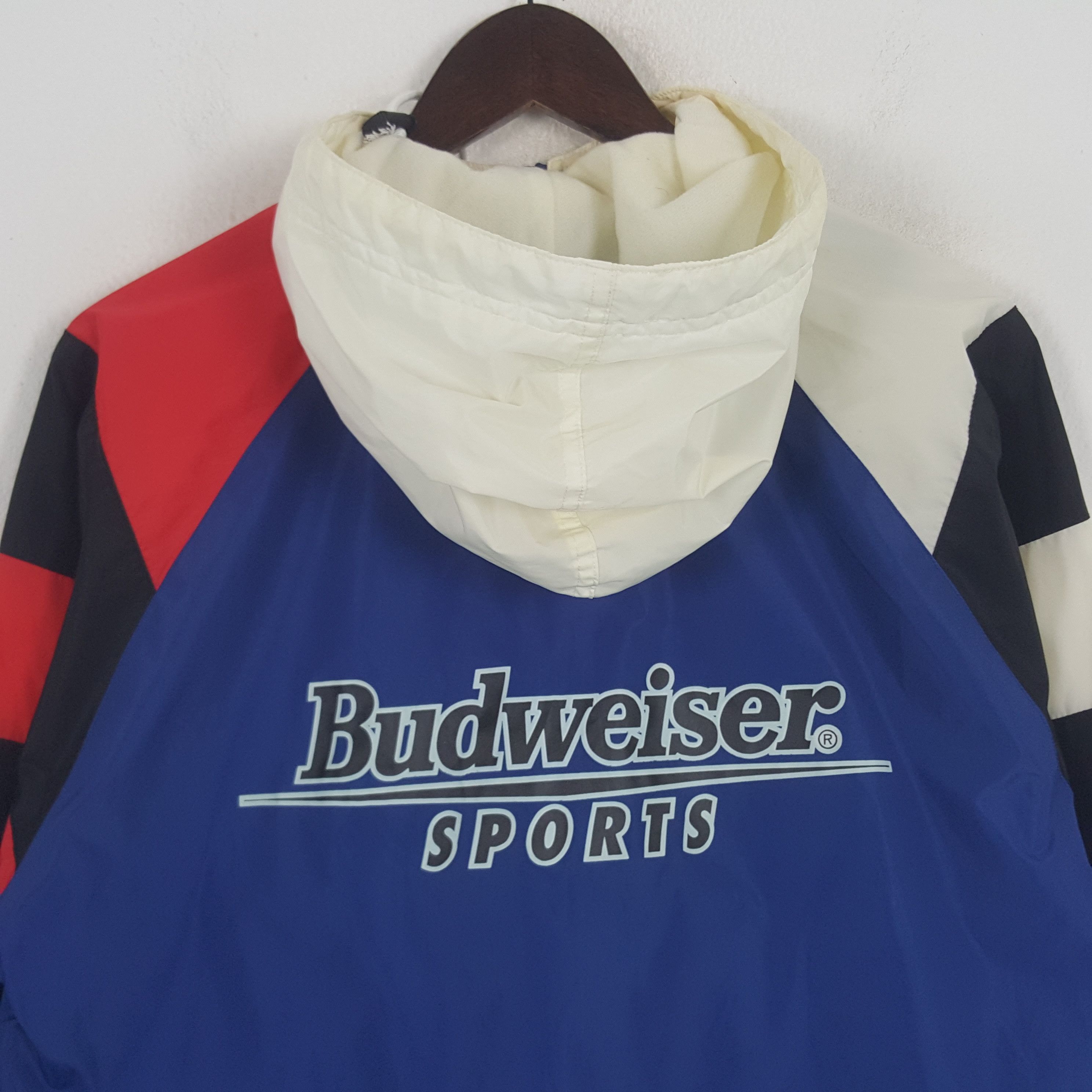 Budweiser × Vintage Vintage Budweiser Sport Windbreaker Hoodie Jacket Size US M / EU 48-50 / 2 - 2 Thumbnail