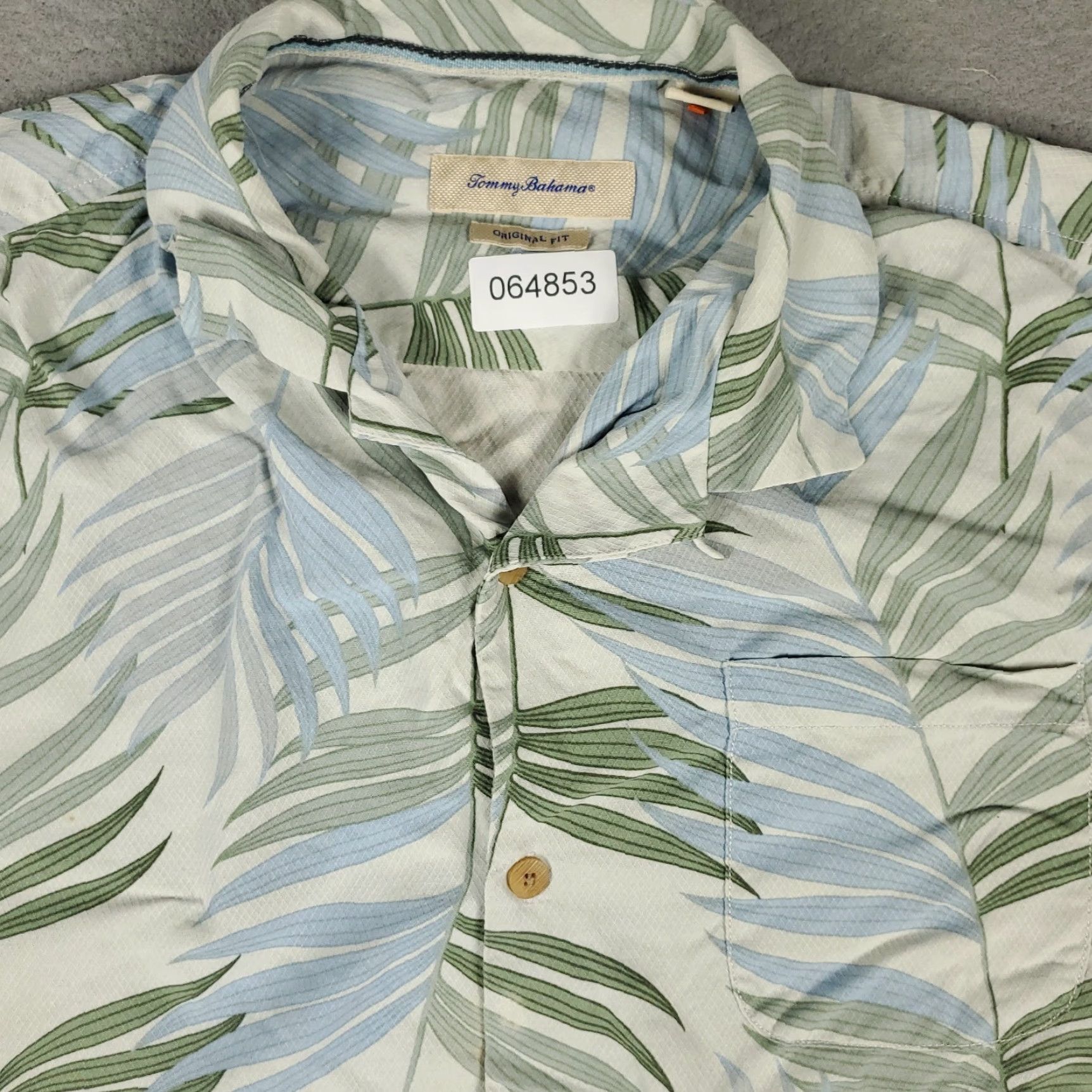 Tommy Bahama Tommy Bahama Shirt Mens XL Blue Leaf Print Silk Hawaiian Button Up Shirt Size US XL / EU 56 / 4 - 2 Thumbnail