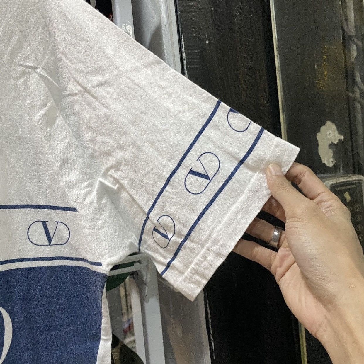 Valentino Vintage Valentino Spellout Multi-Logo T-Shirt - White/Blue Size US S / EU 44-46 / 1 - 7 Thumbnail