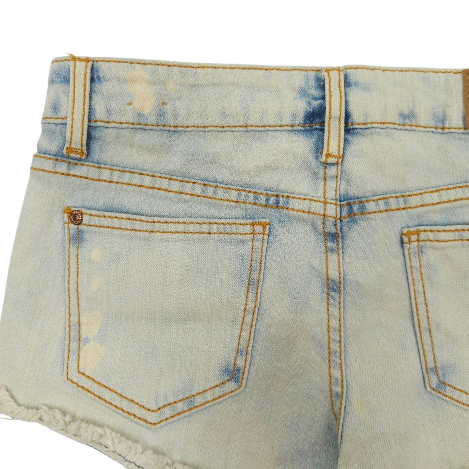 rue21 rue21 Denim Cutoff Shorts 7/8 Light Wash Distressed Aztec Bo Size 32" / US 10 / IT 46 - 14 Thumbnail