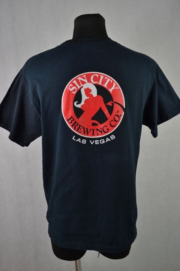 Fruit Of The Loom × Vintage Vintage y2k Sin City Brewing Co. Las Vegas tee M Size US M / EU 48-50 / 2 - 1 Thumbnail