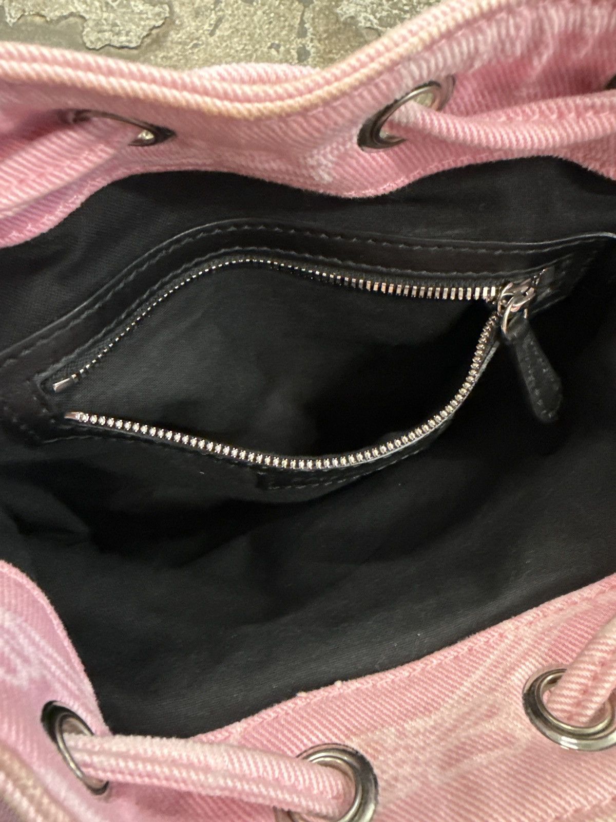 Balenciaga Balenciaga Le Cagole XS Bucket Bag BB Monogram Denim Size ONE SIZE - 6 Thumbnail