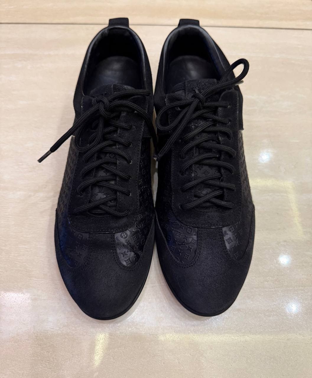 Louis Vuitton Louis Vuitton Black Monogram Canvas Low Top Sneakers Size US 8 / IT 38 - 2 Thumbnail