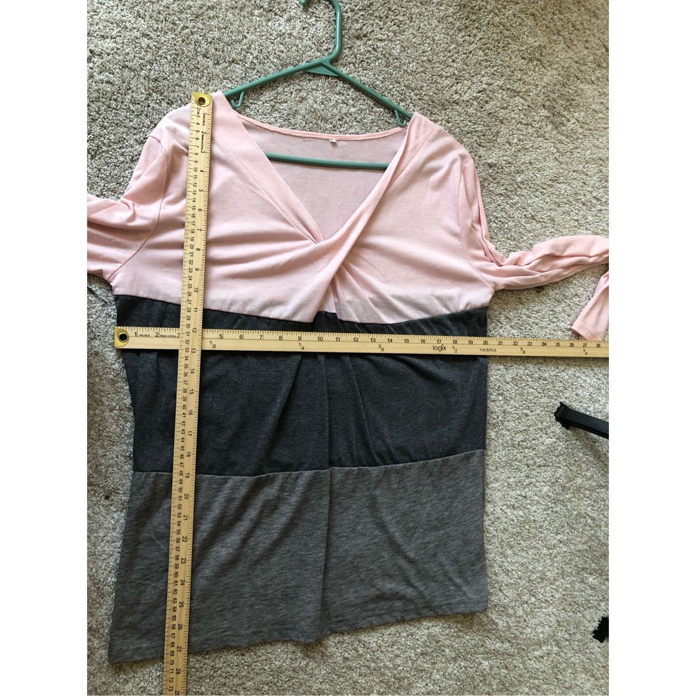 Other Women’s Gray and Pink Striped Long Sleeve V Neck Blouse Size Size L / US 10 / IT 46 - 8 Thumbnail