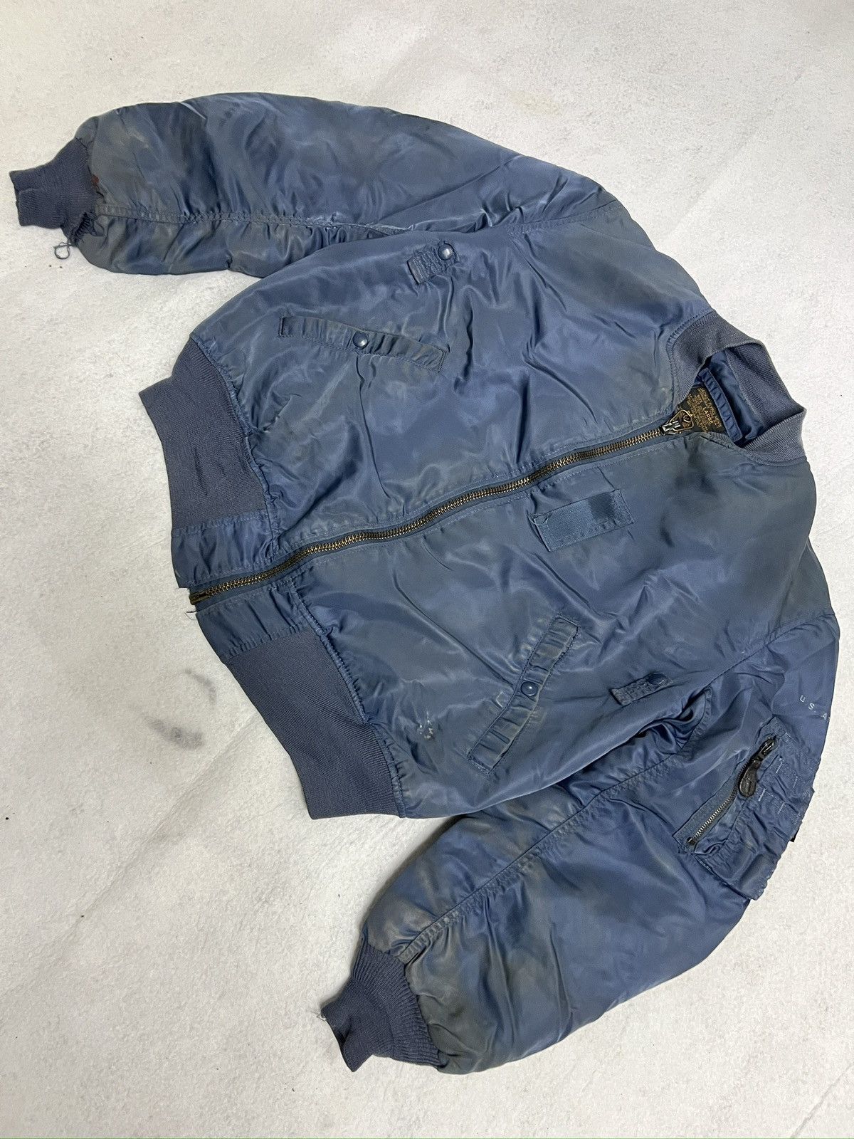 Alpha Industries 383. 80s Alpha MA-1 Flight Jacket USA Knoxville Vintage Size US L / EU 52-54 / 3 - 1 Thumbnail