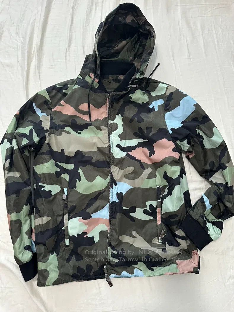 Valentino Valentino Camouflage reversible padded hooded jacket Size US S / EU 44-46 / 1 - 2 Thumbnail