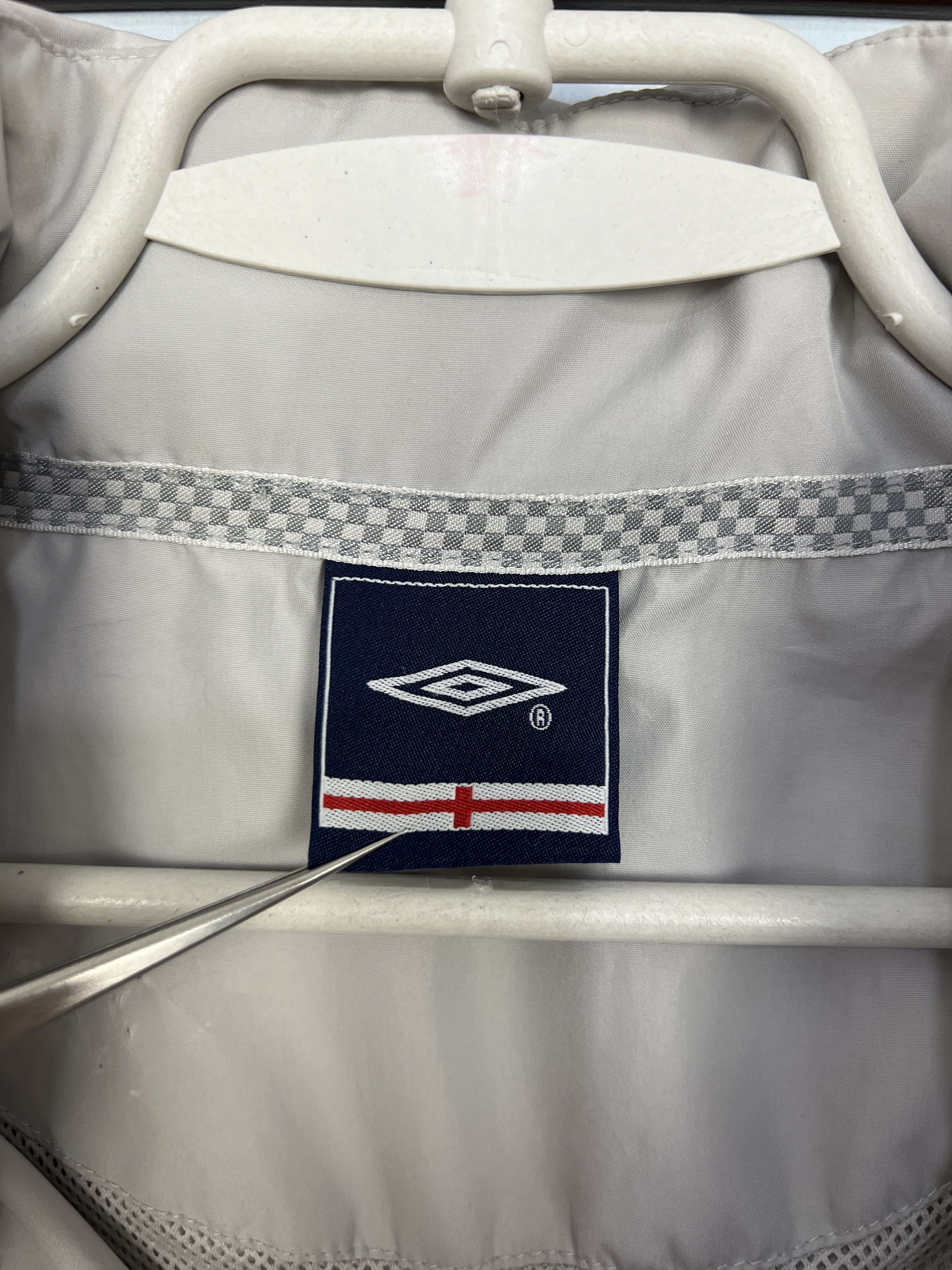 Umbro Vintage Umbro England Football Jacket Soccer Track Top Mens Size US XL / EU 56 / 4 - 8 Thumbnail
