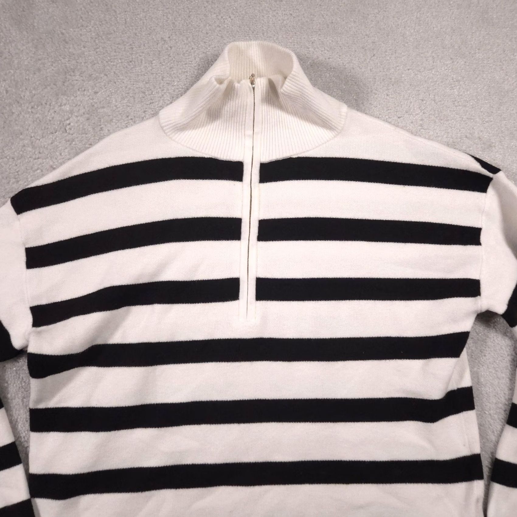 Vintage Tahari Sweater Womens L White Black Stripe Mock Neck 1/2 Zip Knit Pullover Pullover Knit Shirt Women Regular Fit Winter Casual Size L / US 10 / IT 46 - 3 Thumbnail