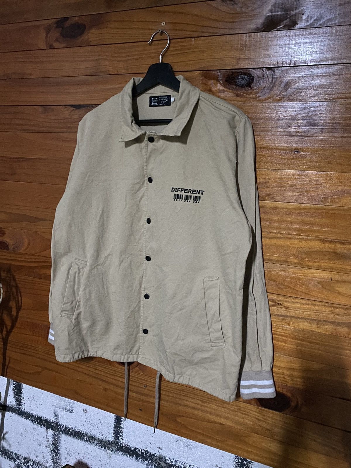 Japanese Brand Vintage-Style Beige A.O.S MAN Coaches Jacket Back Hit Size US M / EU 48-50 / 2 - 4 Thumbnail