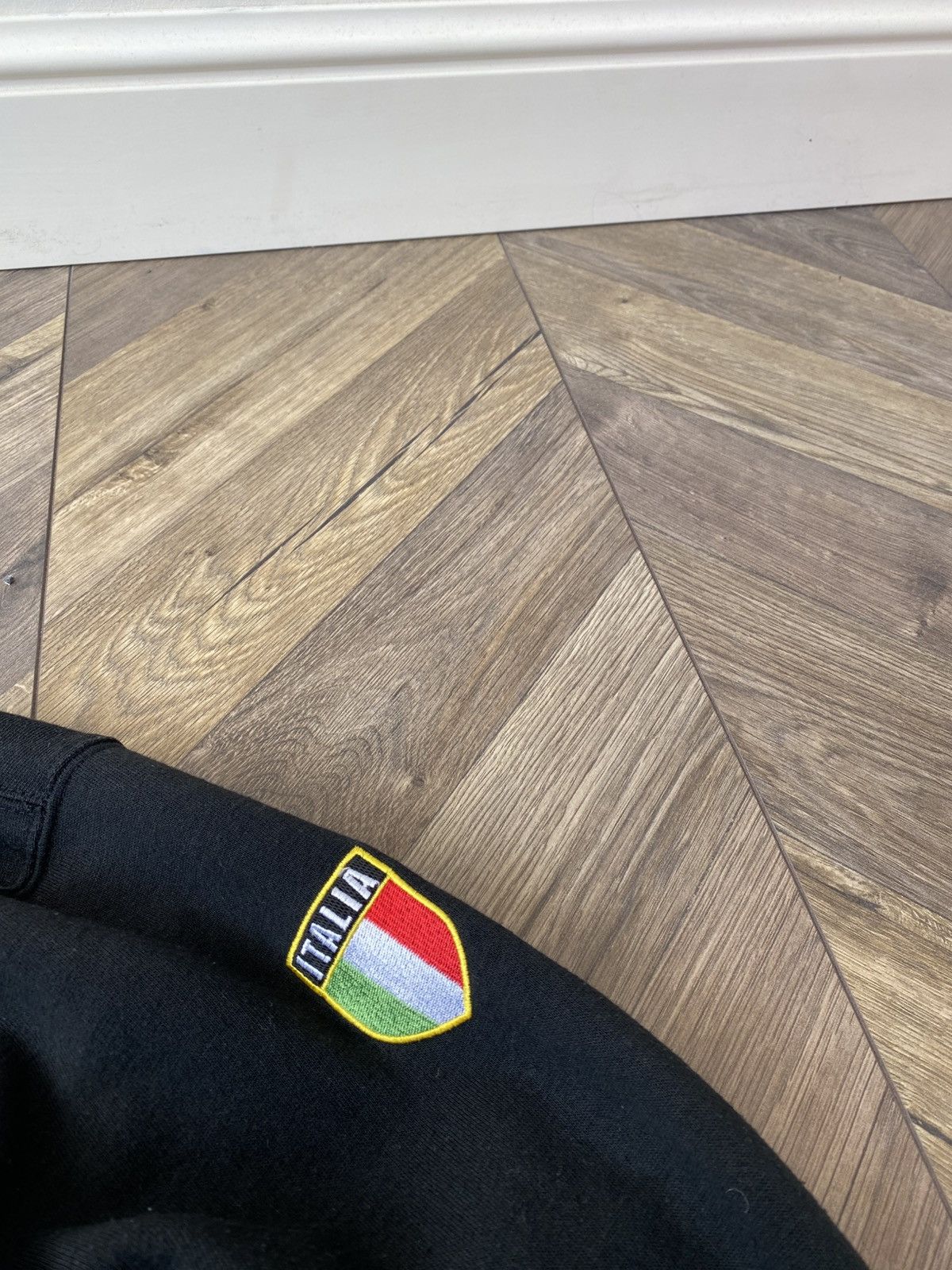 Other Vintage Italia Y2K Big Logo Zip Sweatshirt Size US L / EU 52-54 / 3 - 9 Thumbnail