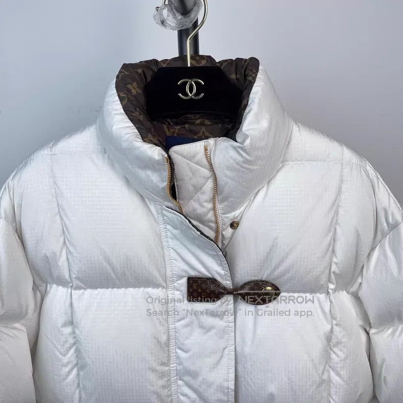 Louis Vuitton Louis Vuitton Capsule white down jacket with old flower in Size XXS / US 00 / IT 34 - 5 Thumbnail