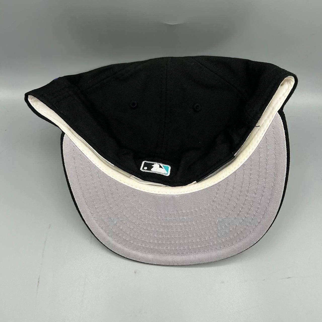 New Era Florida Marlins Hat Men 7 3/8 Black Gray MLB Fitted Cap Wool Size ONE SIZE - 8 Thumbnail