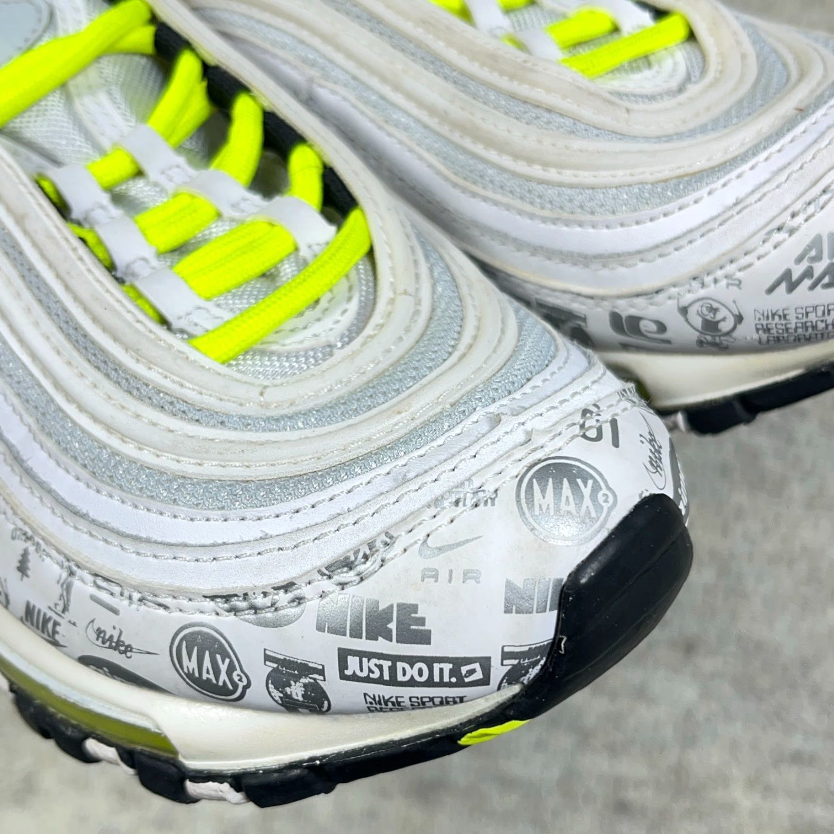 Nike NIKE AIR MAX 97 GS White Neon Yellow Reflective Logos Size 4.5Y Womens Sneaker Size US 5 / IT 35 - 6 Thumbnail