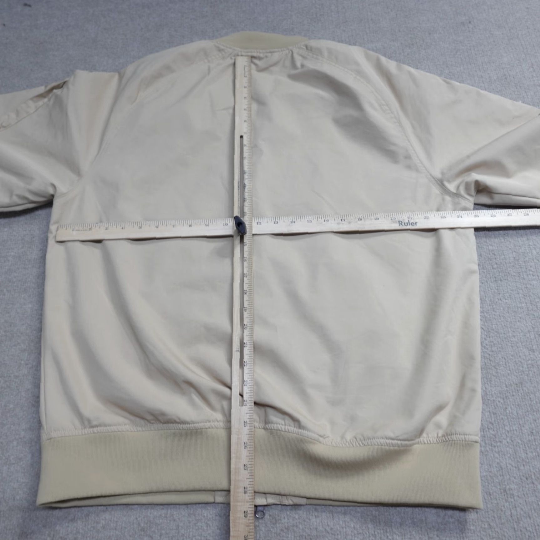 Everlane Everlane Womens Jacket L Beige Full Zip Oversized Bomber Jacket Women Jacket Beige Full Zip for Women Size L / US 10 / IT 46 - 5 Thumbnail