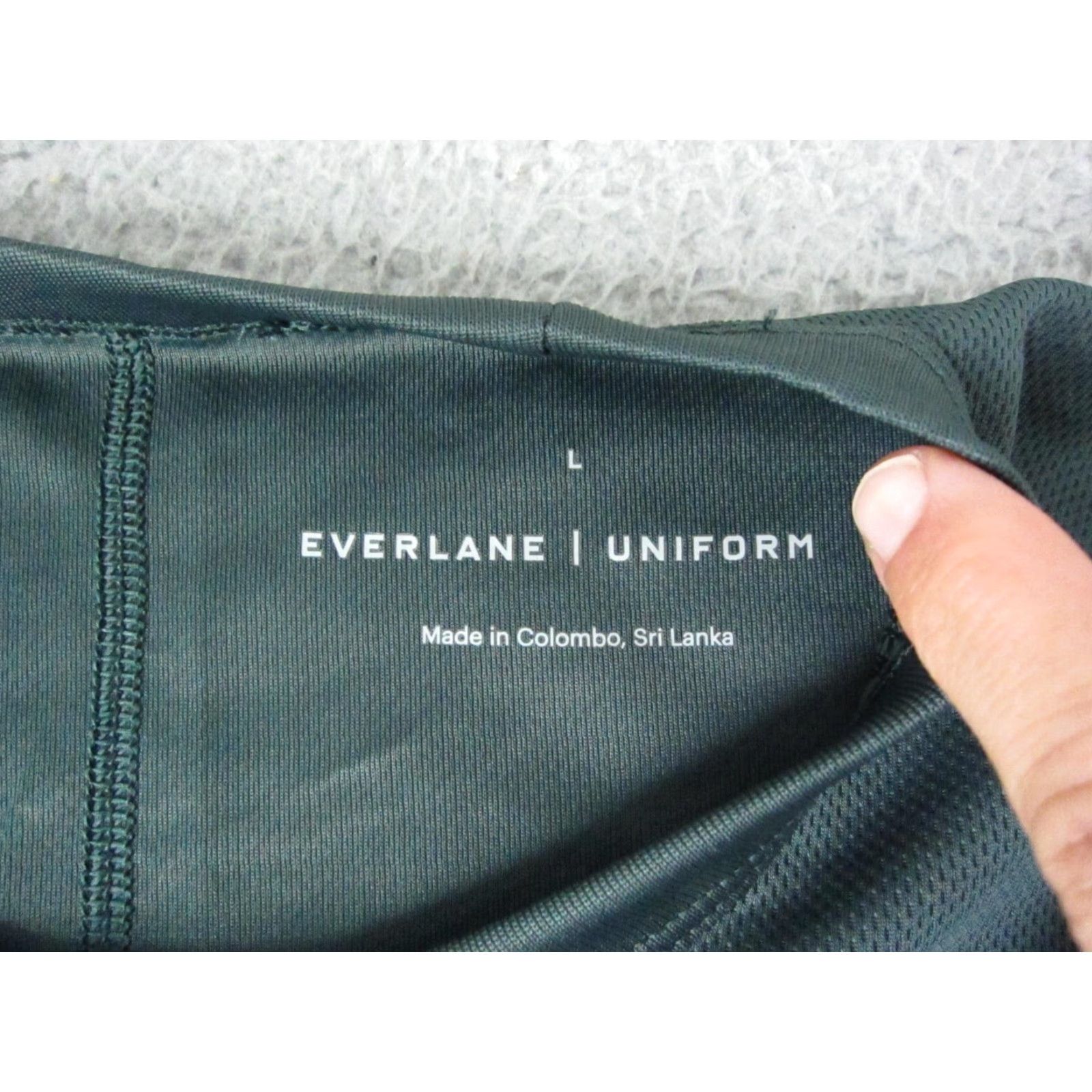 Everlane VINTAGE Everlane Shirt Adult Large Green Recycled Polyester Moisture Wicking Dry Mens Size US L / EU 52-54 / 3 - 3 Thumbnail