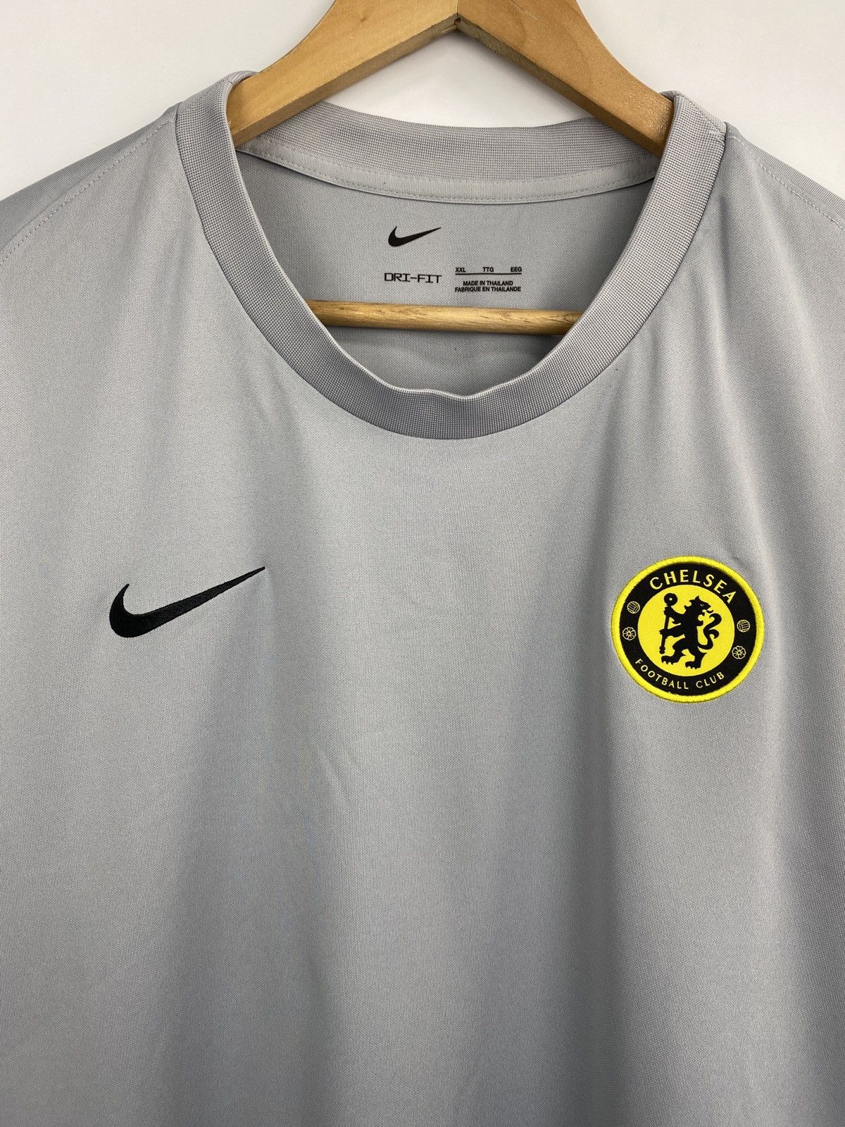 Chelsea Soccer 🏴󠁧󠁢󠁥󠁮󠁧󠁿 Y2K Nike Chelsea Soccer Jersey Training T-Shirt Rare Retro Size US XXL / EU 58 / 5 - 4 Thumbnail