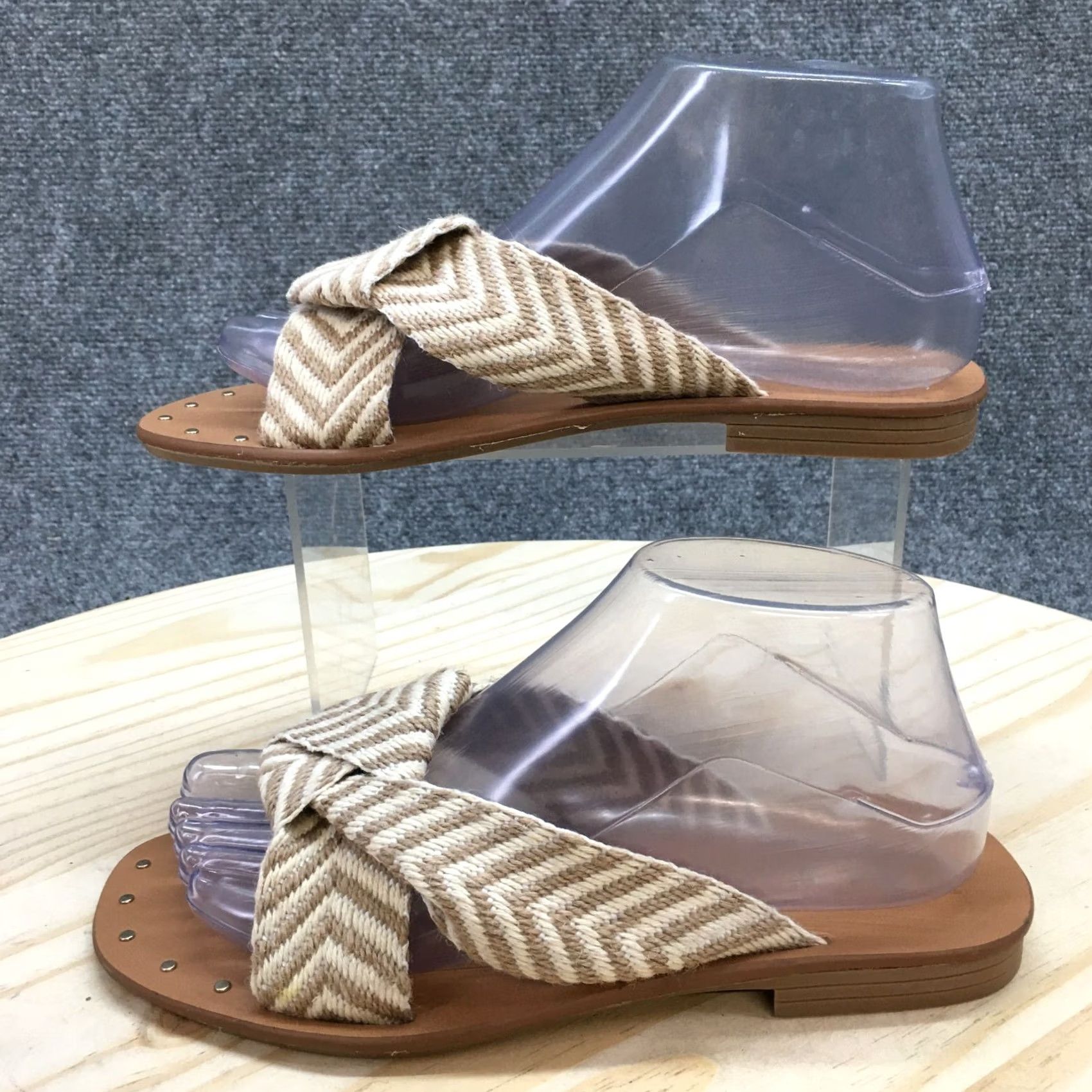 Vintage Universal Thread Sandals Womens 7 Louise Chevron Print Knotted Flats Brown Sandal Casual Slip On Flat Womens Brown Chevron Print Louise Sandal Size US 7 / IT 37 - 2 Thumbnail