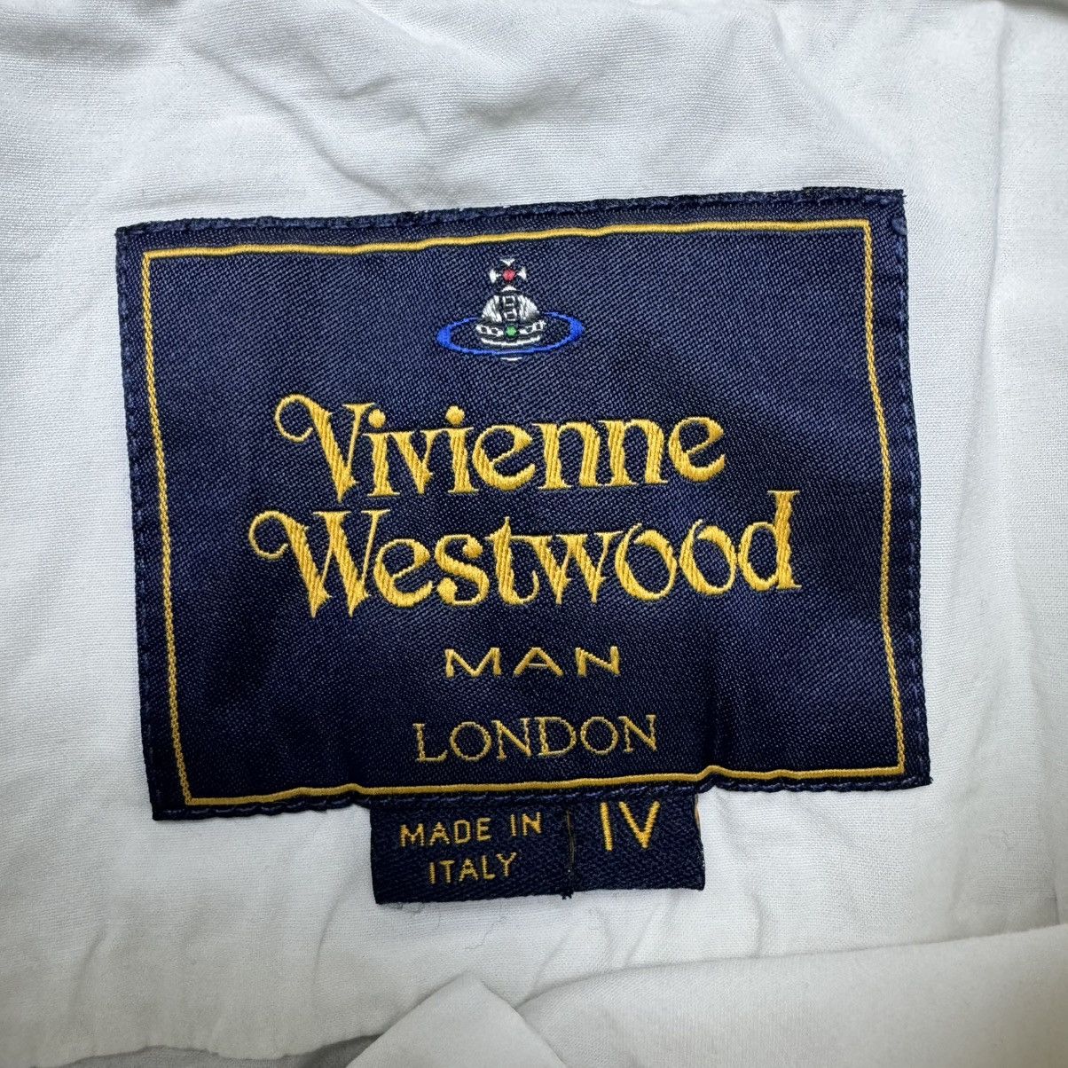 Designer × Vintage × Vivienne Westwood Vivienne Westwood White Shirt Men Size US M / EU 48-50 / 2 - 5 Thumbnail
