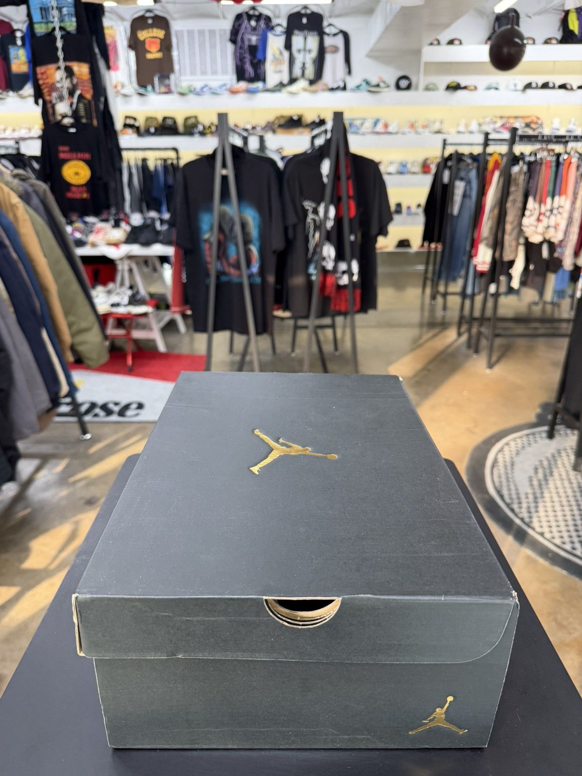 Jordan Brand Air Jordan 1 Low Green Toe Size 13 (2021) Size US 13 / EU 46 - 15 Thumbnail