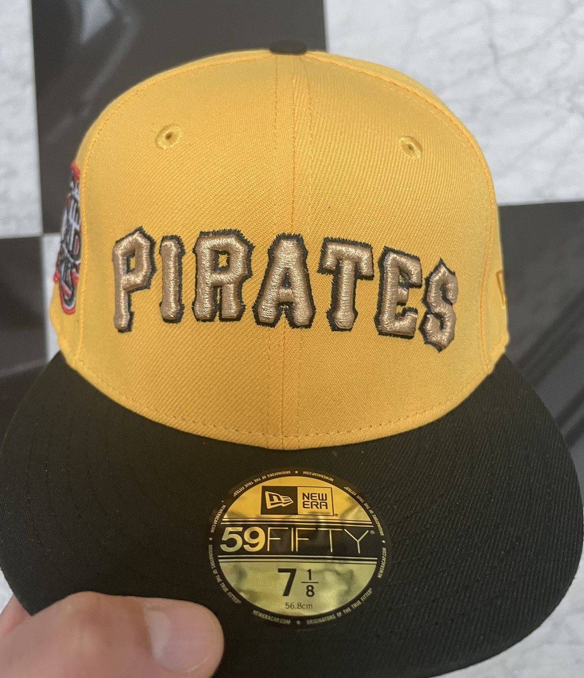 New Era 🔥 Exclusive Pittsburgh Pirates fitted 7 1/8 Size ONE SIZE - 5 Thumbnail