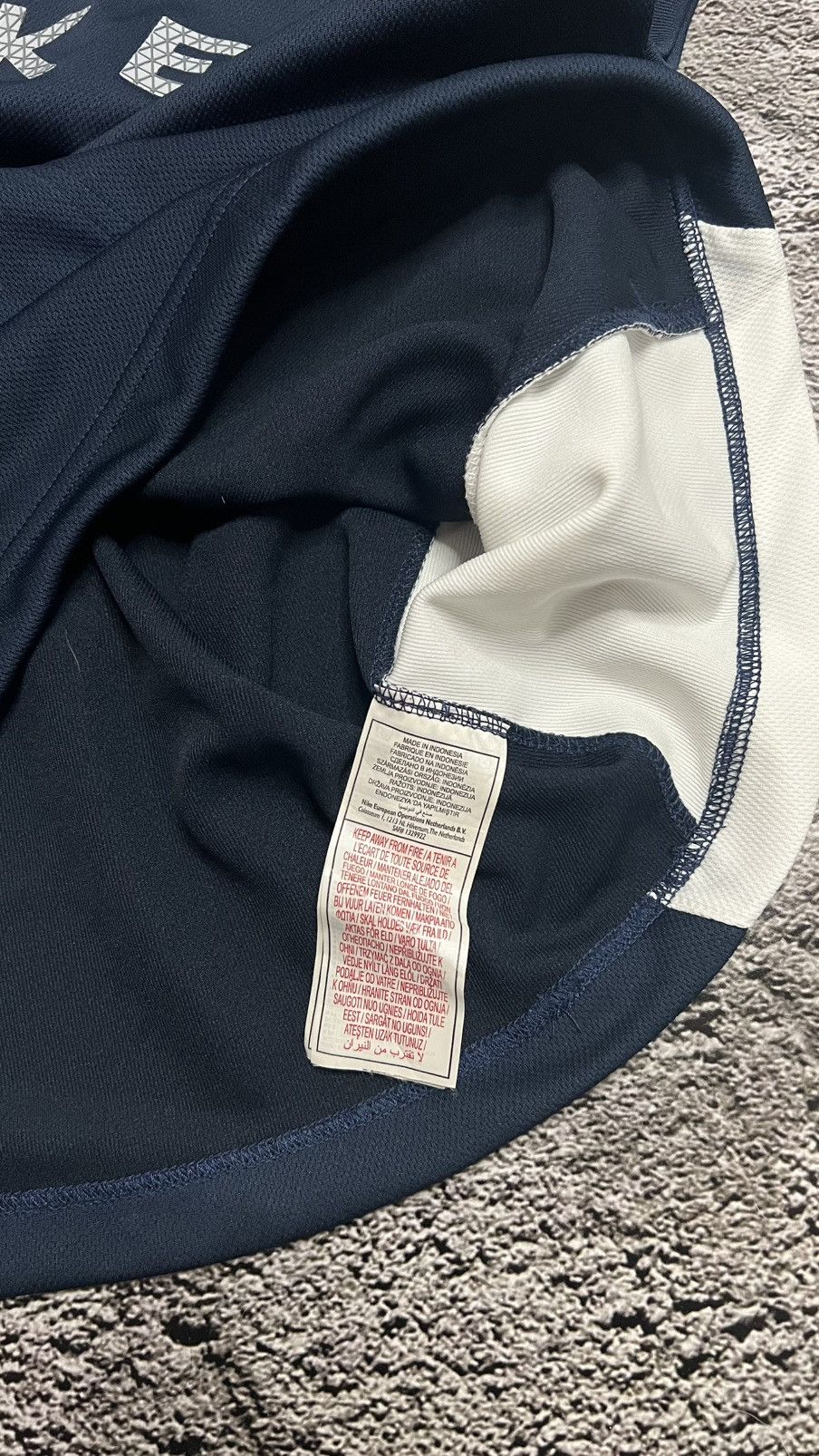 Nike × Vintage Early 00’s Nike shox rare sleeveless hoodie big logo Size US S / EU 44-46 / 1 - 4 Thumbnail