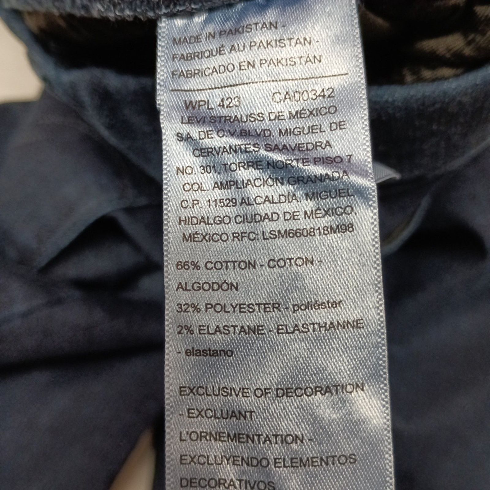 Levi's Levi Totally Shaping Pull On Skinny Jeans Blue Size 4 W27 Size 27" / US 4 / IT 40 - 6 Thumbnail