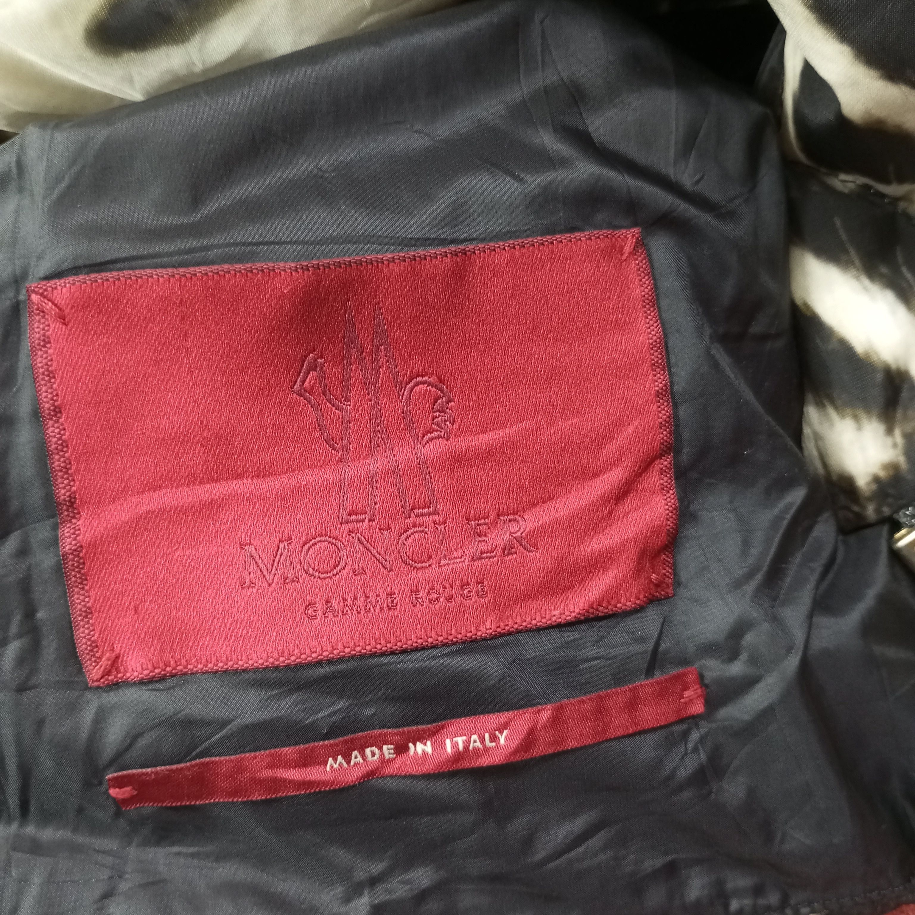 Moncler Moncler Italian Fashion Brand Puffer Jacket c247n26 Size S / US 4 / IT 40 - 5 Thumbnail