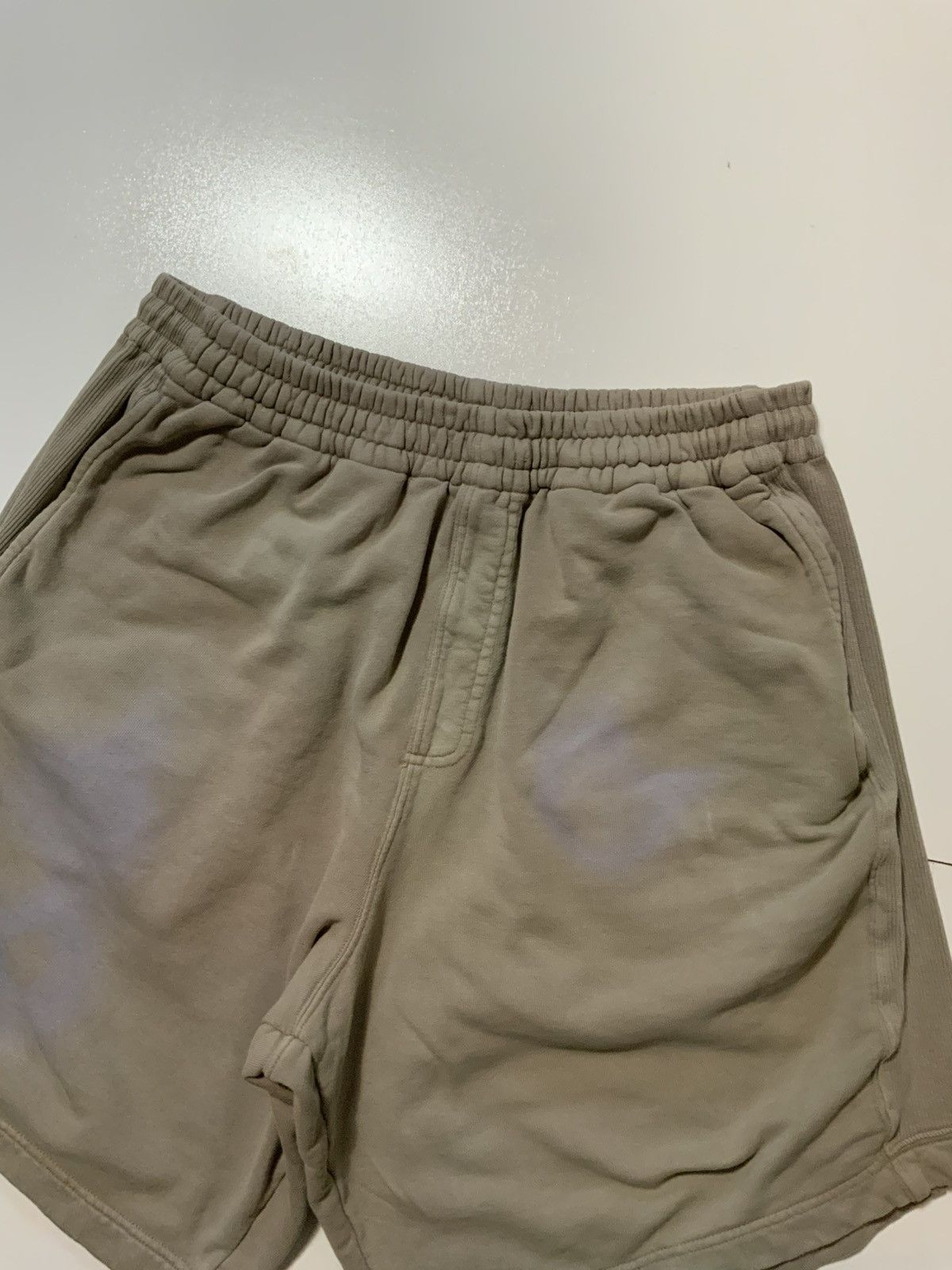 Bassike Bassike Reverse Weave Terry Fleece 10” Inseam Sweat Shorts Size US 34 / EU 50 - 6 Thumbnail