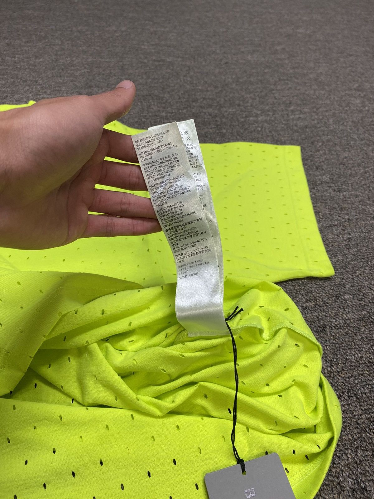Balenciaga New | Balenciaga neon green tee | Size 4 ~ XL Size US XL / EU 56 / 4 - 8 Thumbnail
