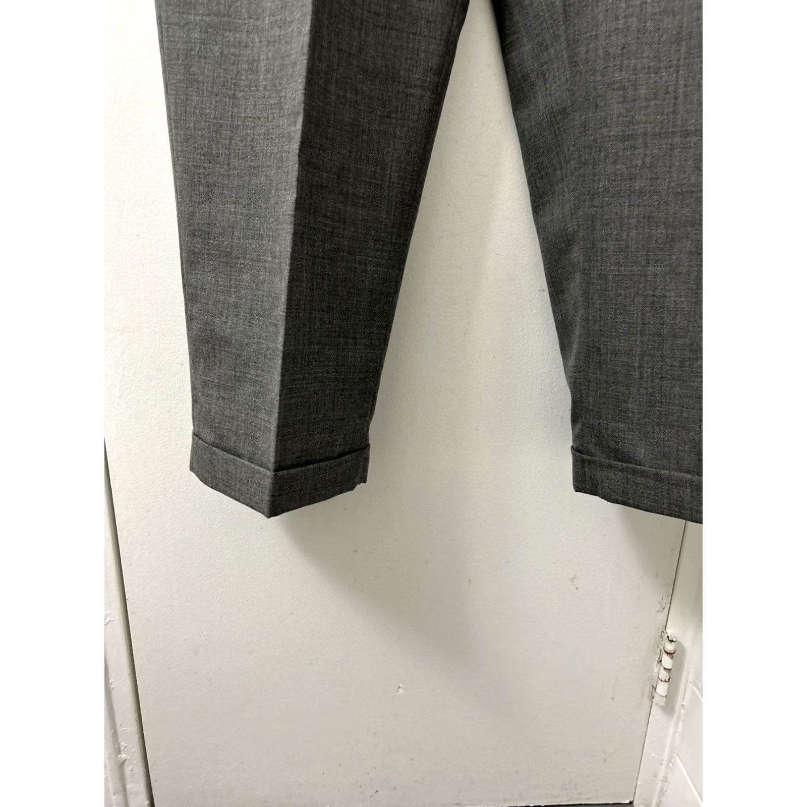 Ralph Lauren Lauren Ralph Lauren Dress Pants Mens 38x30 Gray Pleated Cuffed Wool Slashed Pockets Straight Classic Trousers Size US 38 / EU 54 - 6 Thumbnail