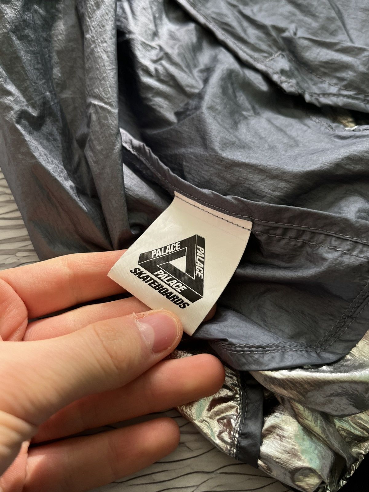 Palace 2019 Palace Skateboards Foil Jacket Nylon Light Streetwear Size US M / EU 48-50 / 2 - 13 Thumbnail