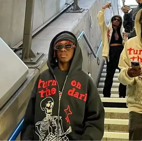 Other Turn On The Light Skeleton Graphic Hoodie Size XL / US 12-14 / IT 48-50 - 2 Thumbnail