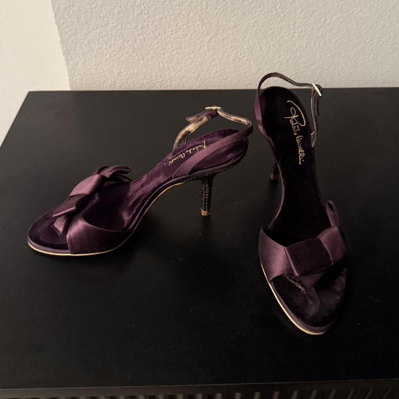Roberto Cavalli Roberto Cavalli VINTAGE Rare dark purple satin open toe heel Size US 7 / IT 37 - 3 Thumbnail