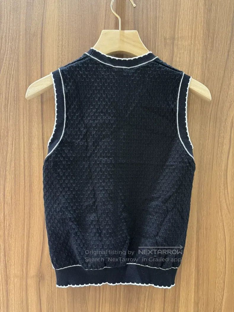 Chanel Chanel 23C No. 5 badge embroidered sleeveless vest Size XS / US 0-2 / IT 36-38 - 2 Thumbnail