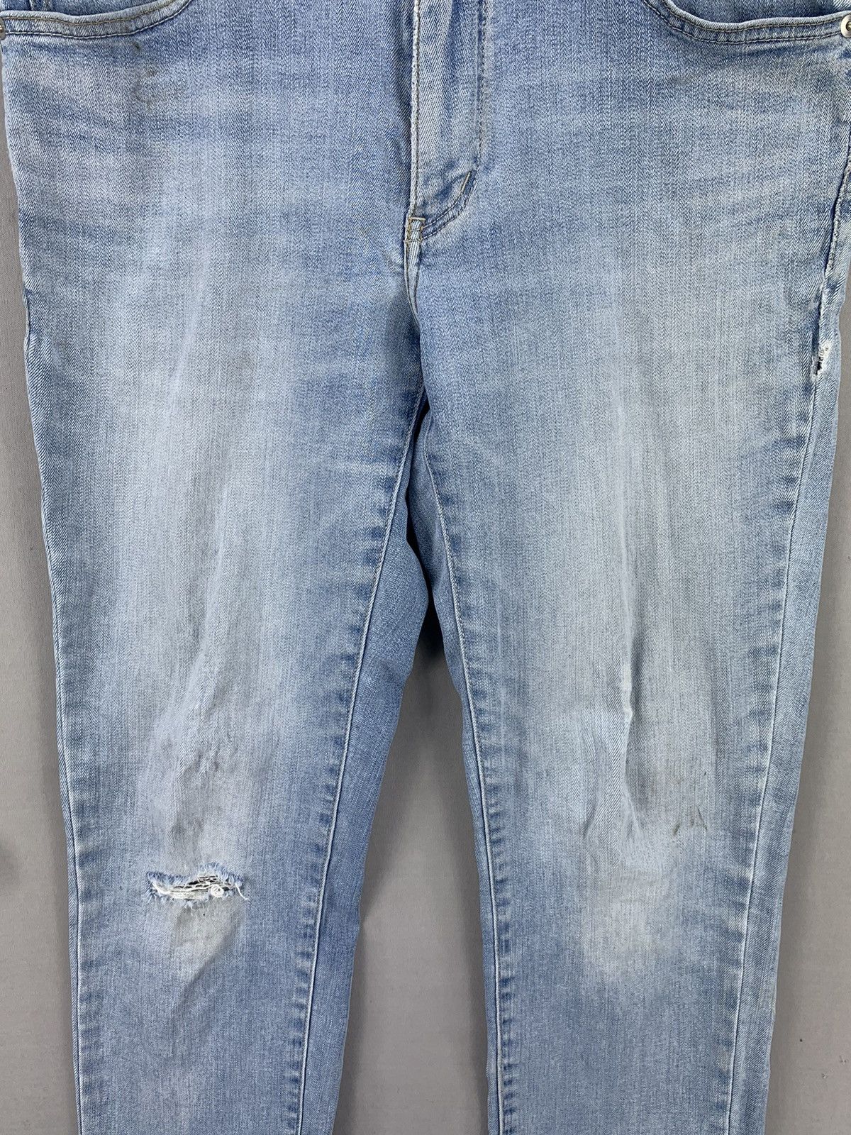 Japanese Brand C17 Distressed Light Wash Denim Jeans Pants Size US 31 - 3 Thumbnail