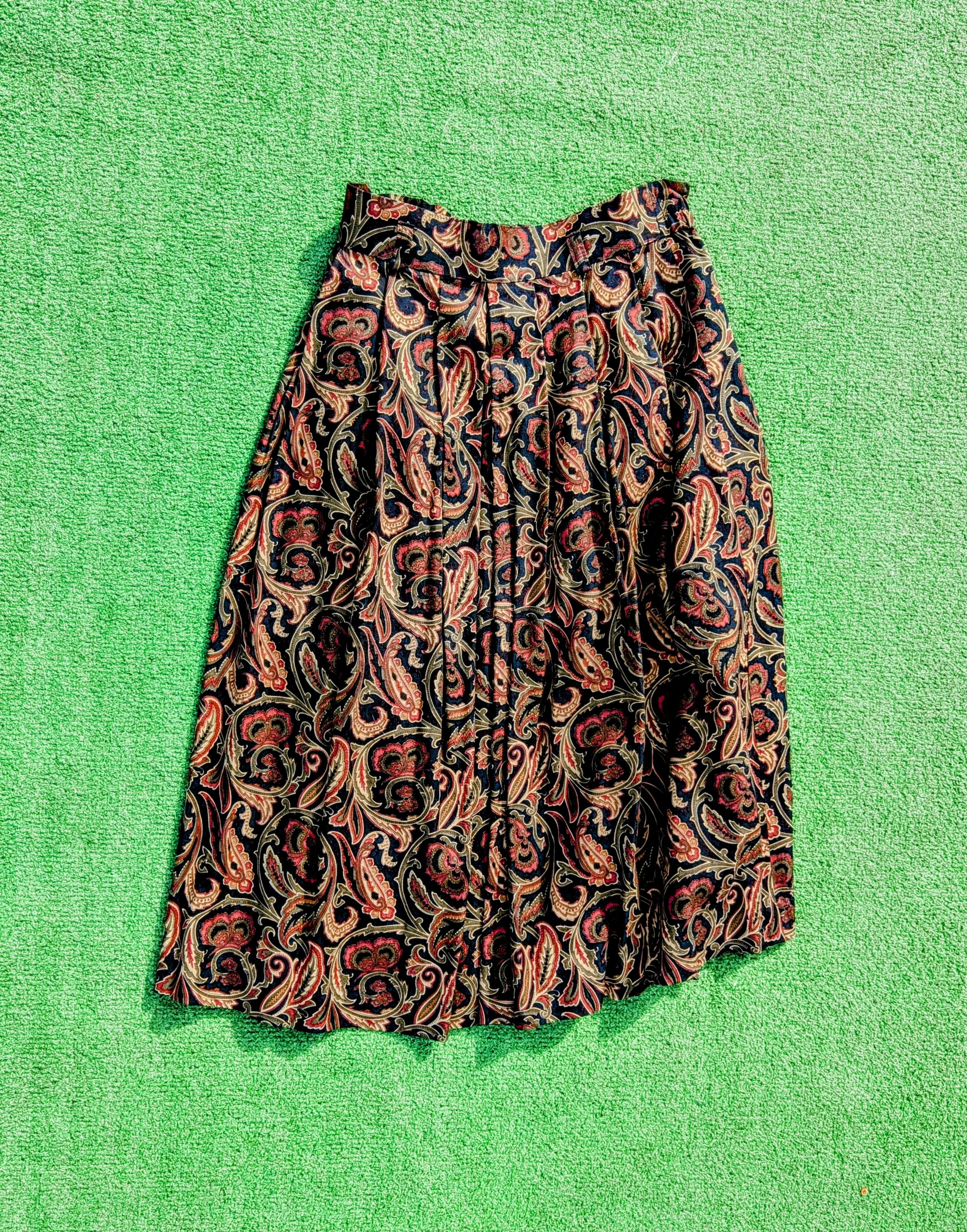 Vintage Vintage Japanese Petite Pleated Paisley Retro Maxi Skirt Size 27" / US 4 / IT 40 - 9 Thumbnail