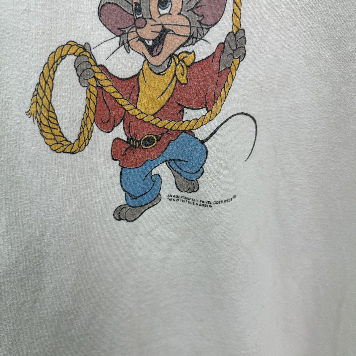 Vintage Vintage 90s Universal Studios Hollywood American Tail rare Size US L / EU 52-54 / 3 - 4 Thumbnail